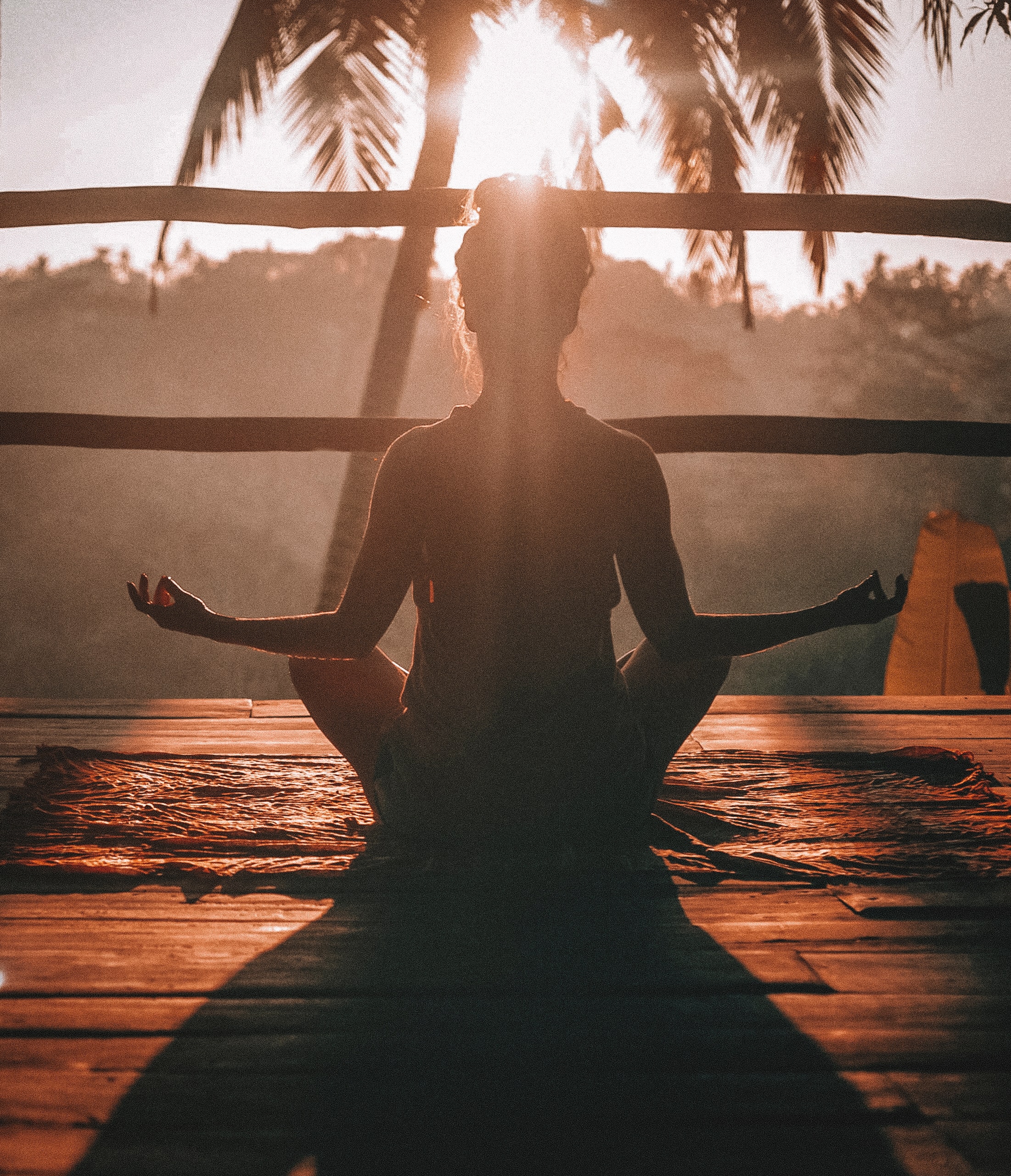 how do beginners start meditating