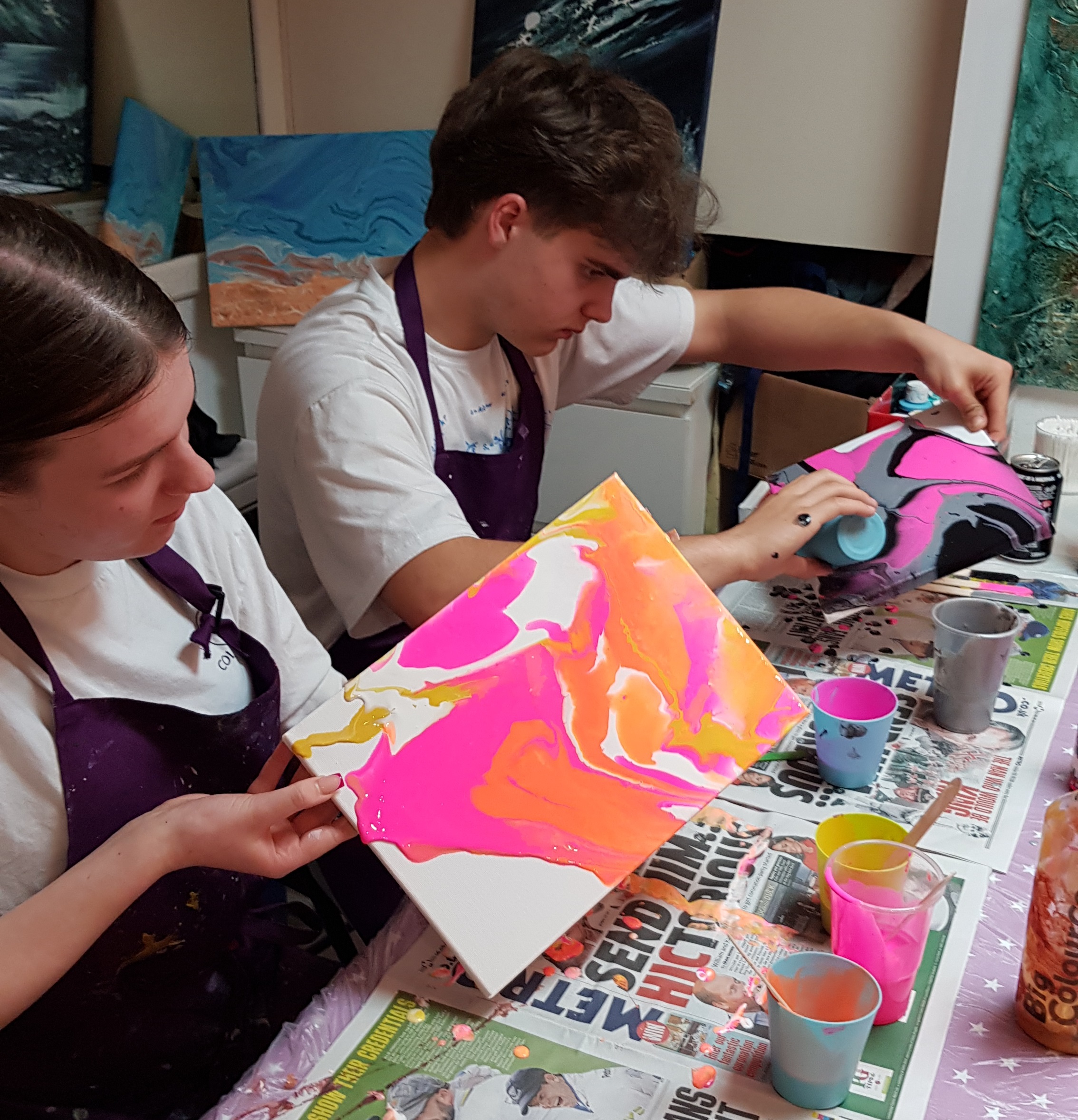 Acrylic Pouring at Craft My Day Ltd