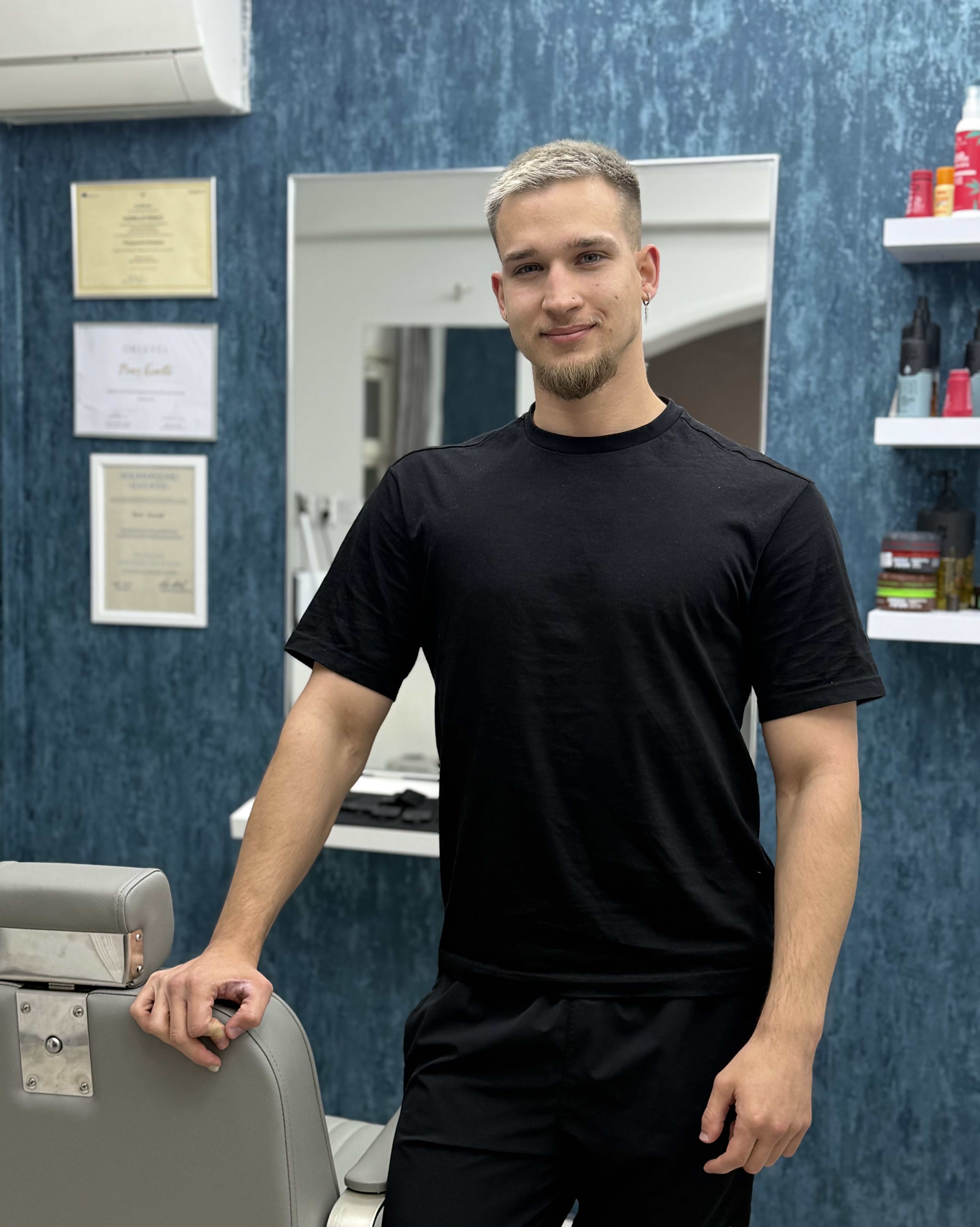 Pencz Kamilló borbély