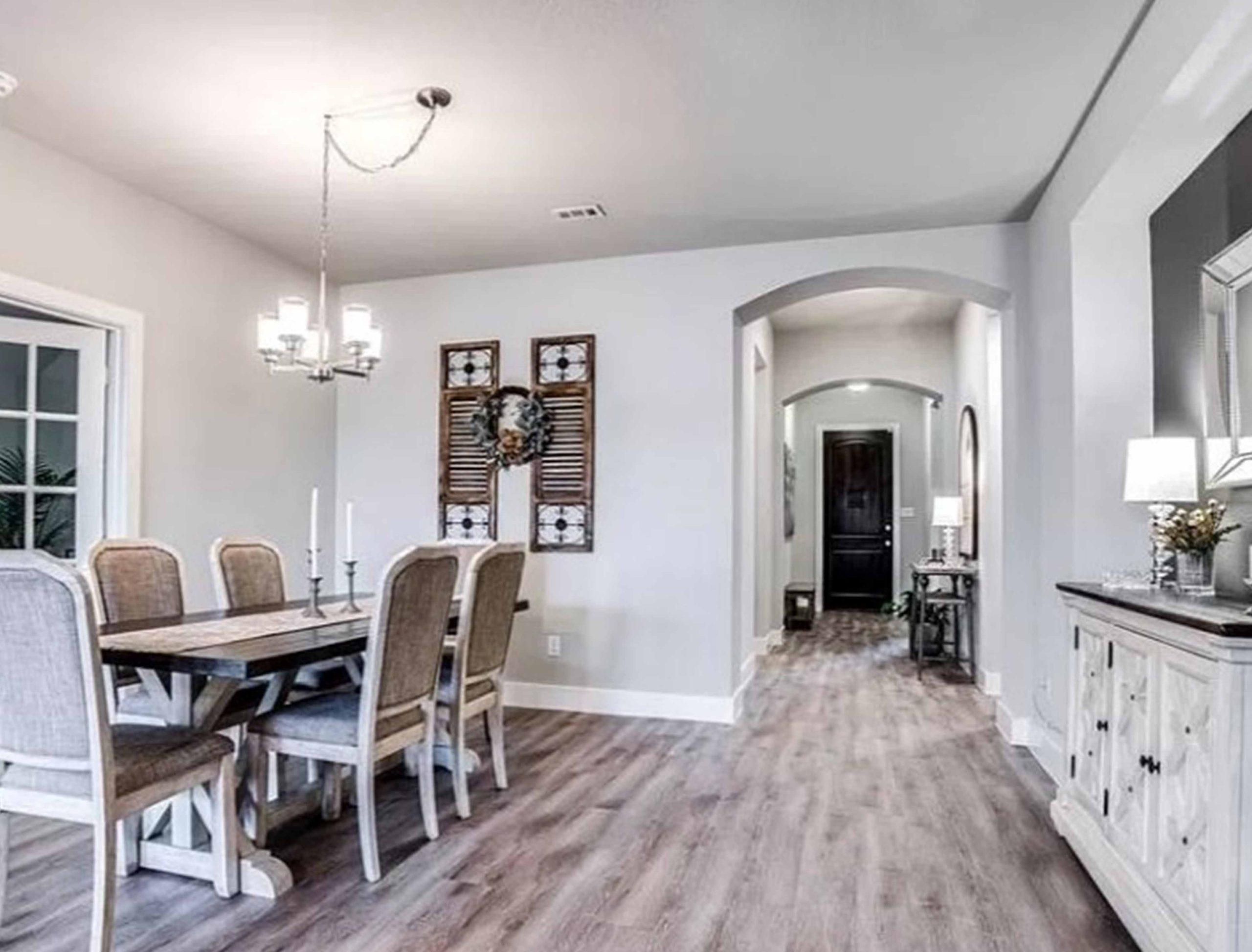 Dining Area and Buffet