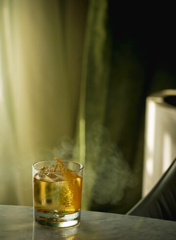 Whiskey-Based Cocktails: Smoky and Sophisticated Whiskey-Based Cocktails: Smoky and Sophisticated