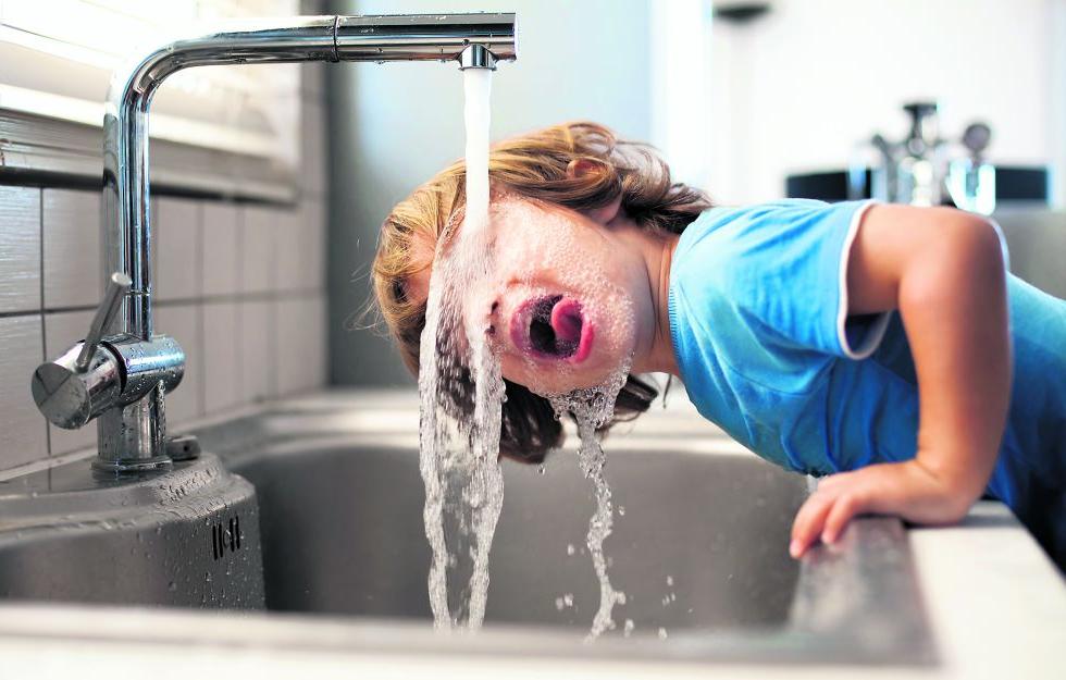 agua alcalina