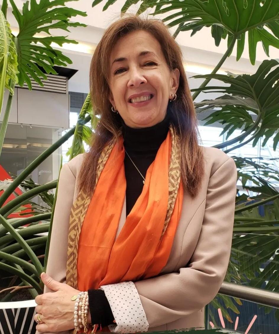 Gladys Torrado​