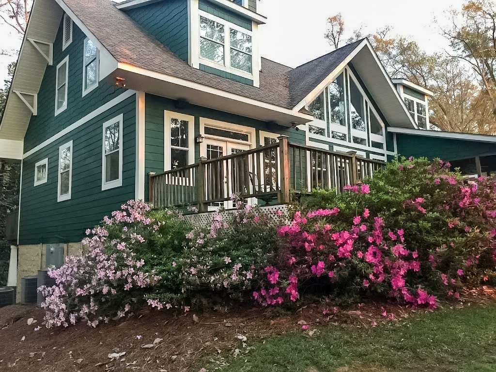 REDBO Free Listing l Property For Sale In 12 Rosalyn Rd,