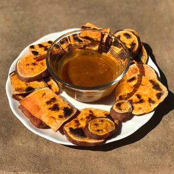 RECIPE: Healthy Pumpkin Pie Dip & Sweet Potato Fries