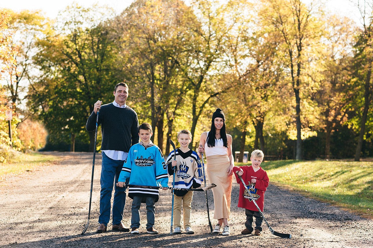 minnesota sunset photography session hockey family.