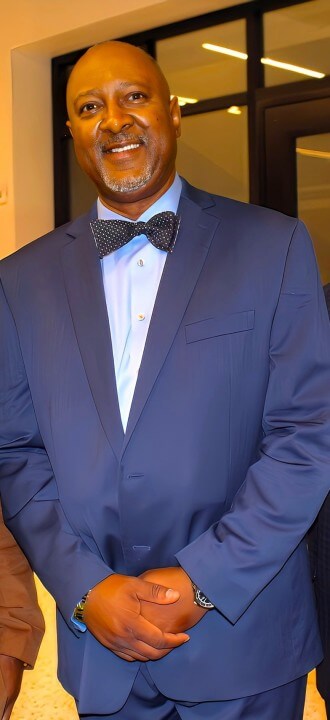 Leon Grove - Financial Advisor