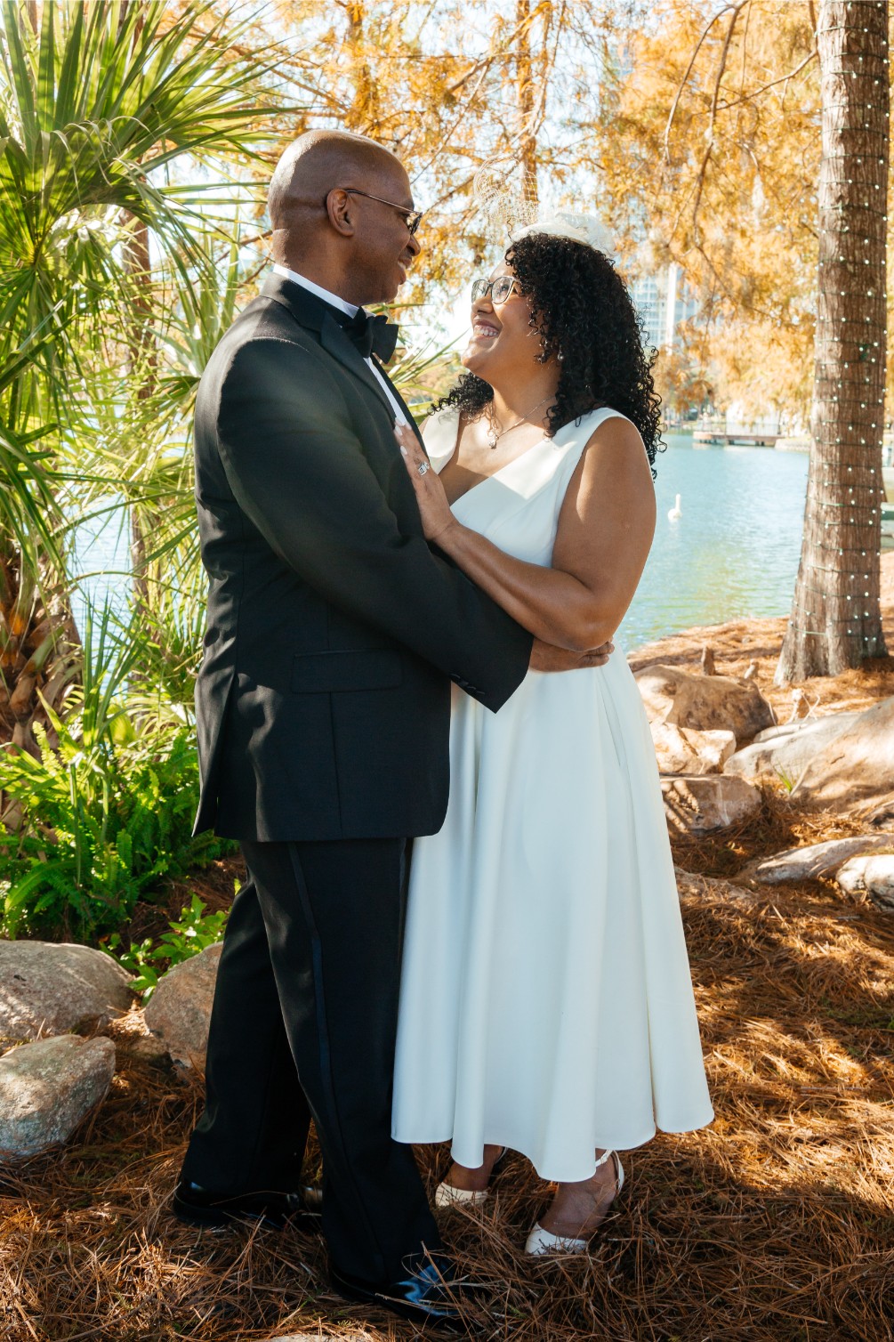 Scenic Lake Eola Backdrop for Grisel and Eric's Wedding Photoshoot