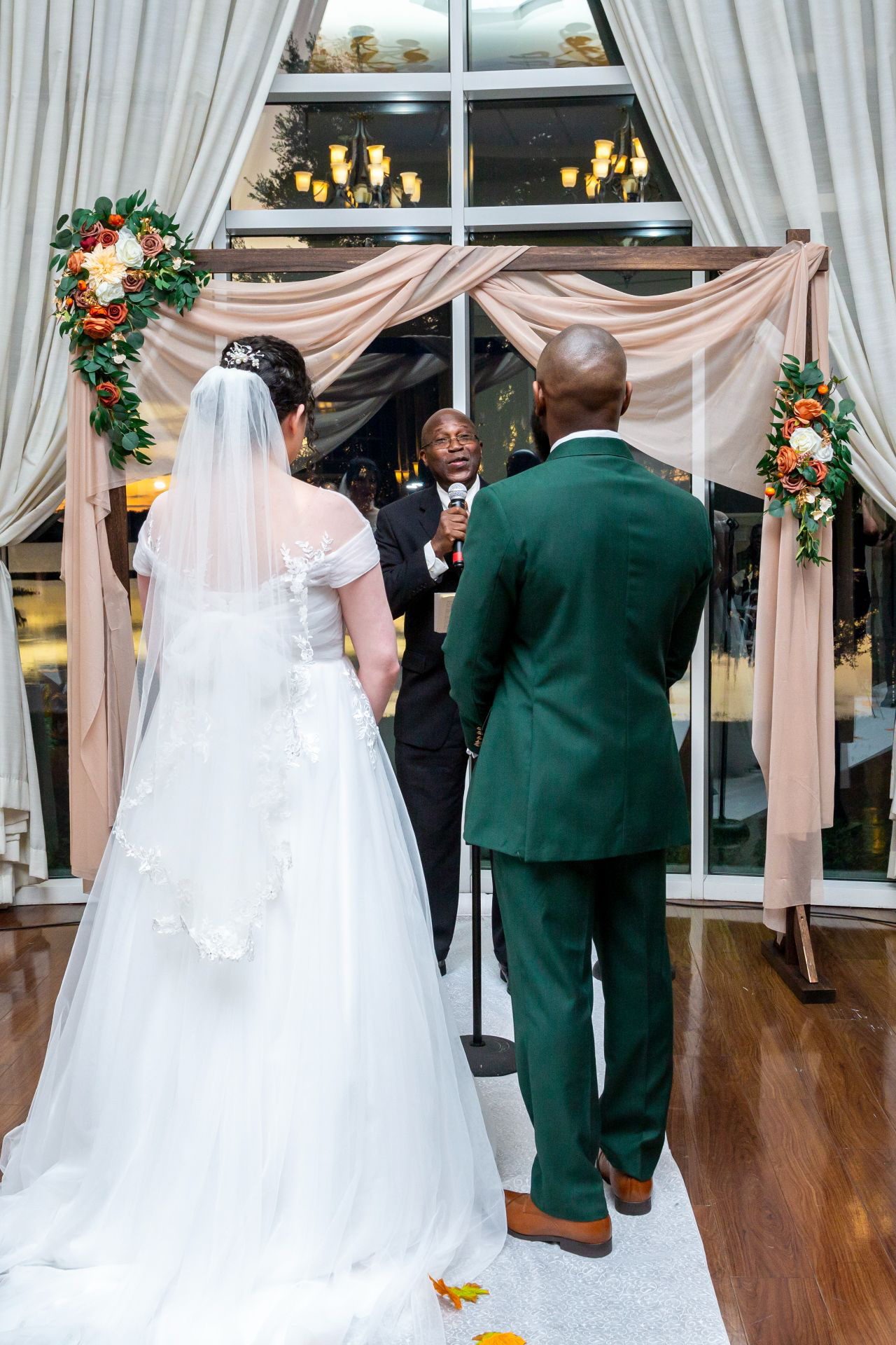 Emotional moment between bride and her parents during Central Florida wedding day Emotional moment between bride and her parents during Central Florida wedding day