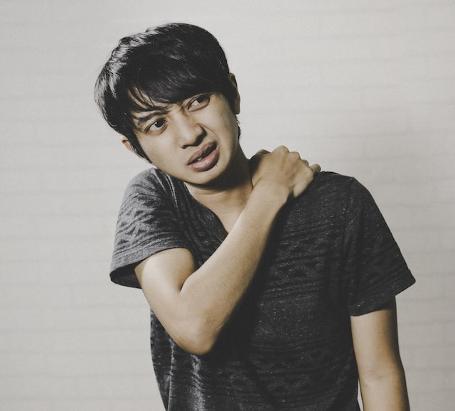 shoulder pain shoulder pain