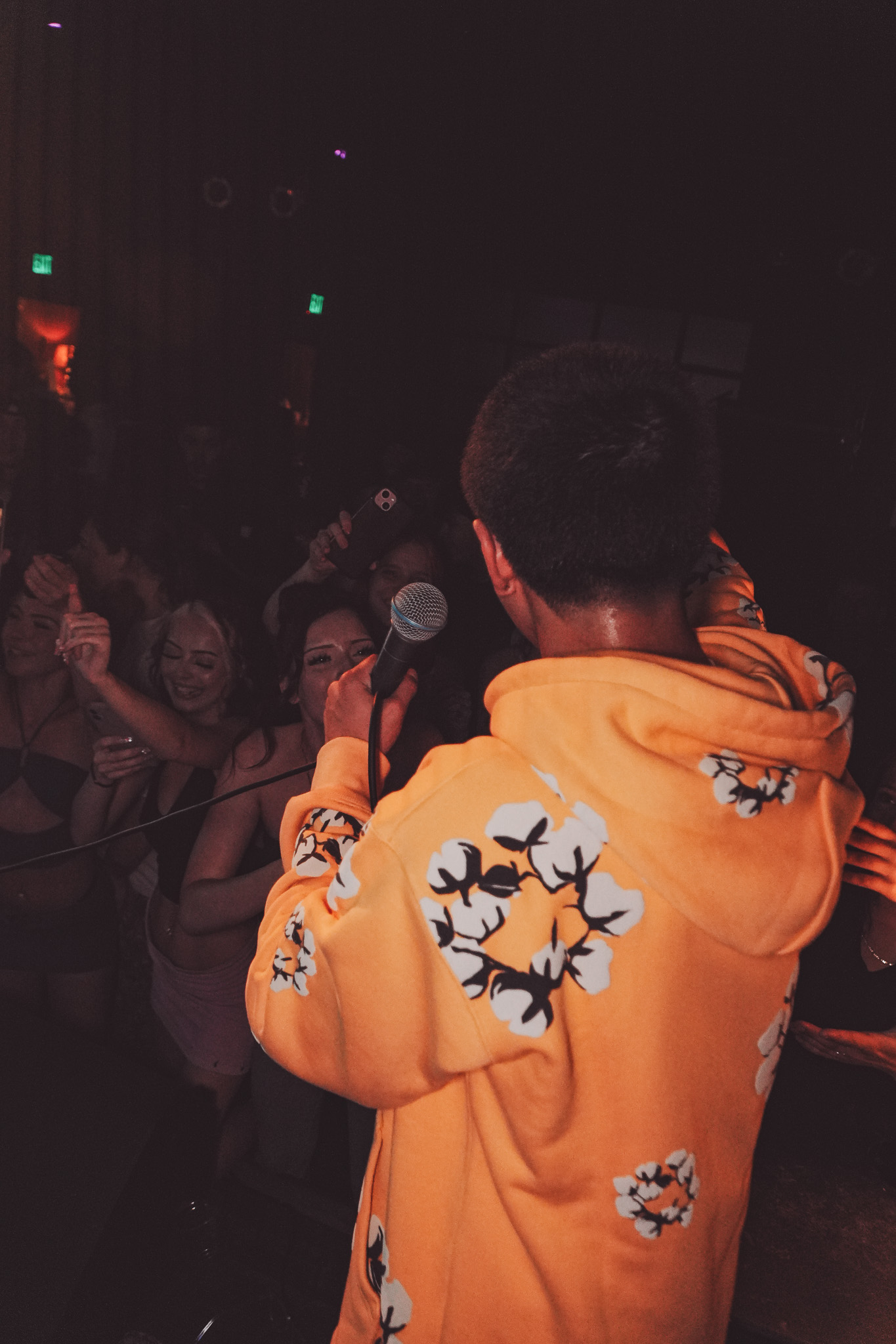 OsosuckaK Performing