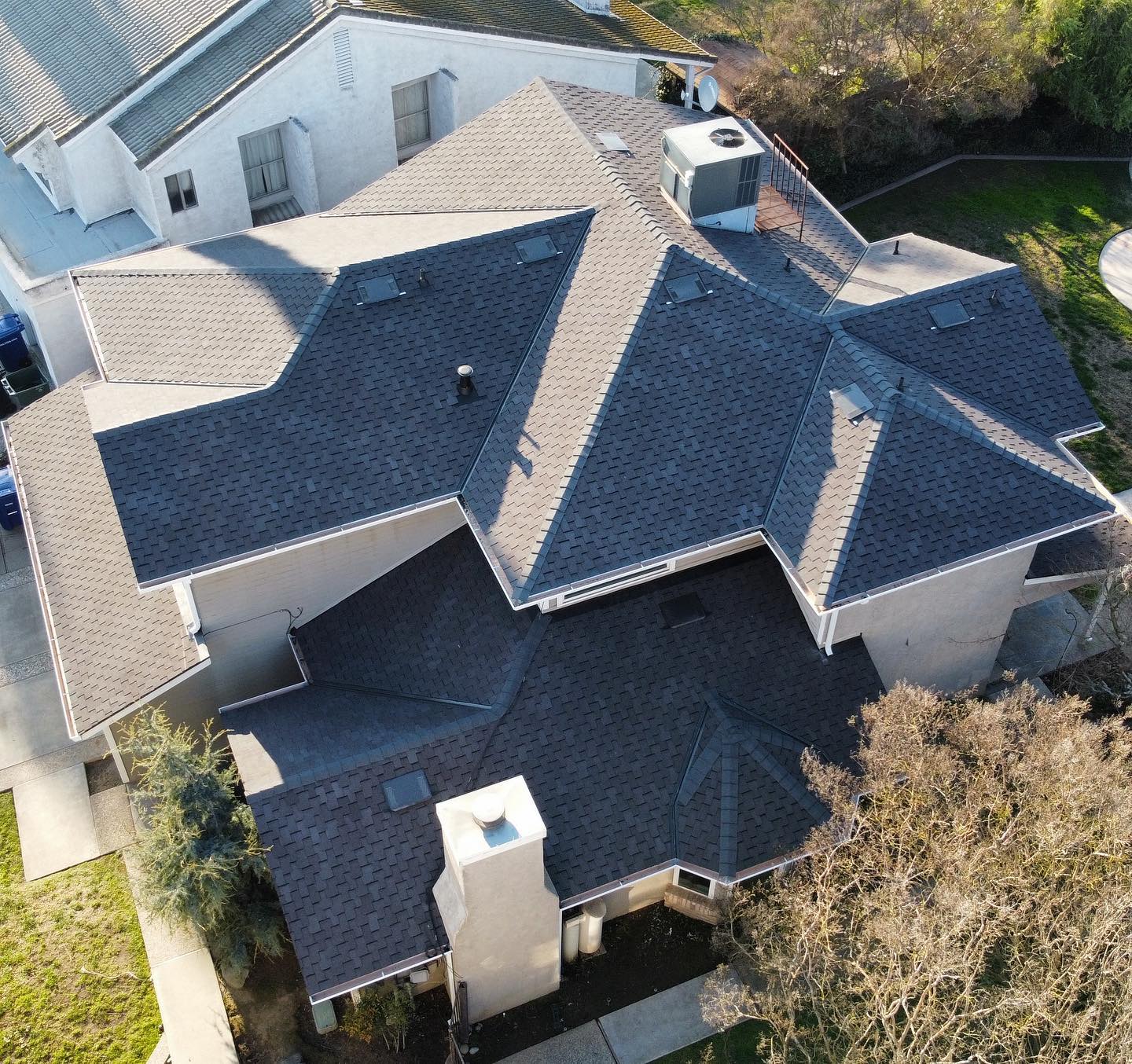 beautiful house roof completed by a professional and expert roofers