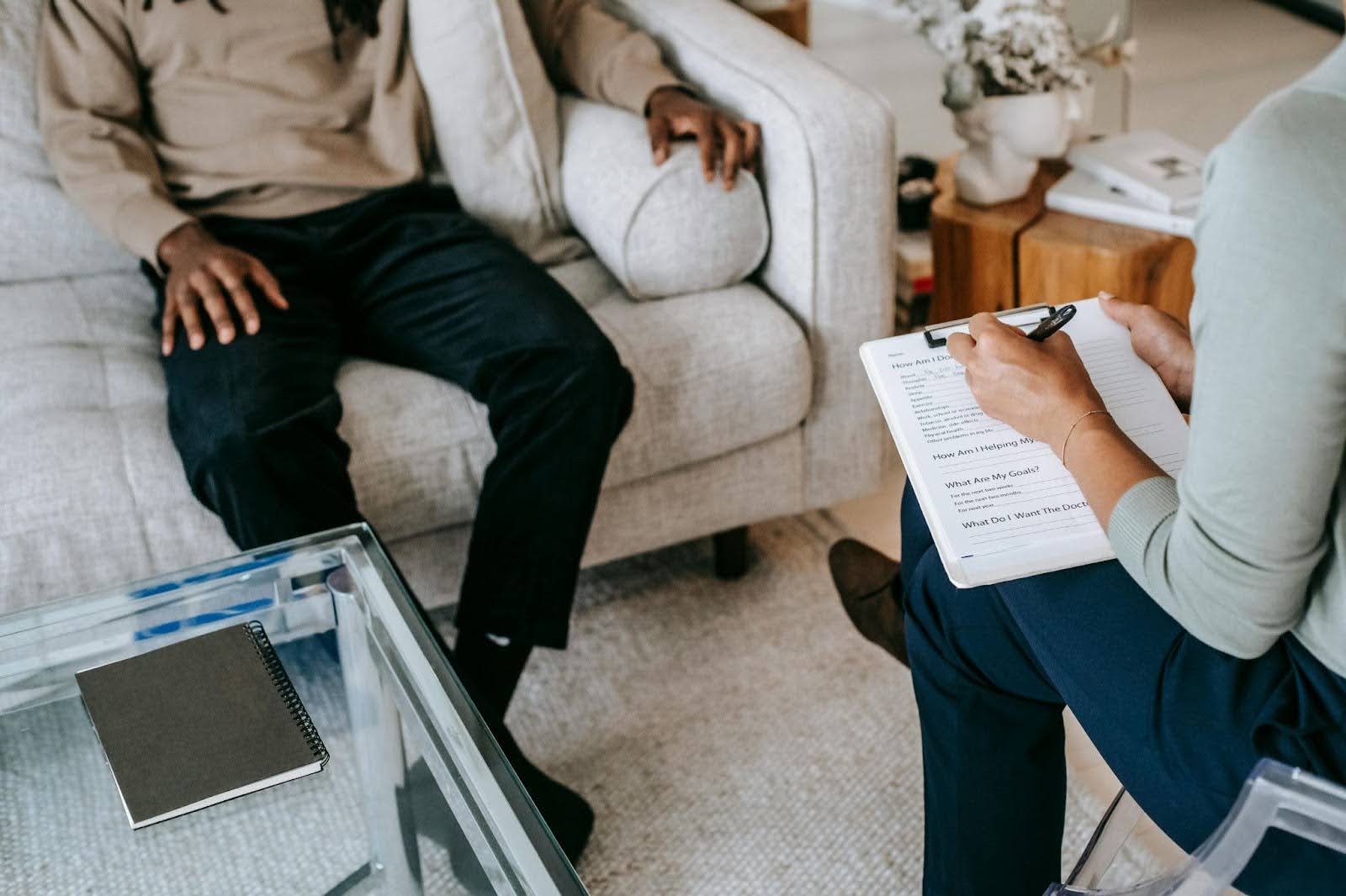 Professional job interview conversation between candidate and hiring manager discussing tell me about yourself question Professional job interview conversation between candidate and hiring manager discussing tell me about yourself question
