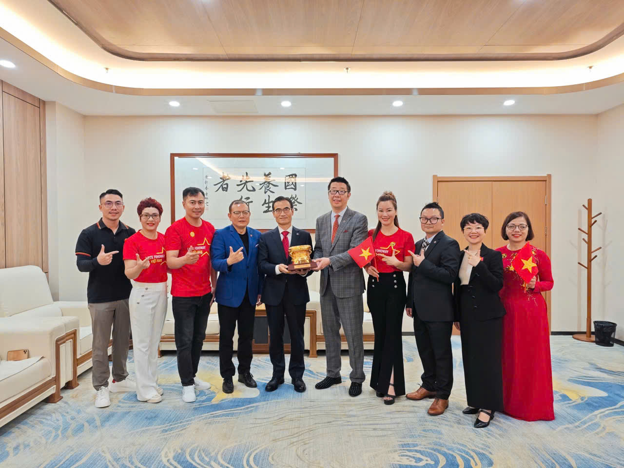 kỉ niệm 18 năm thành lập Fohoway