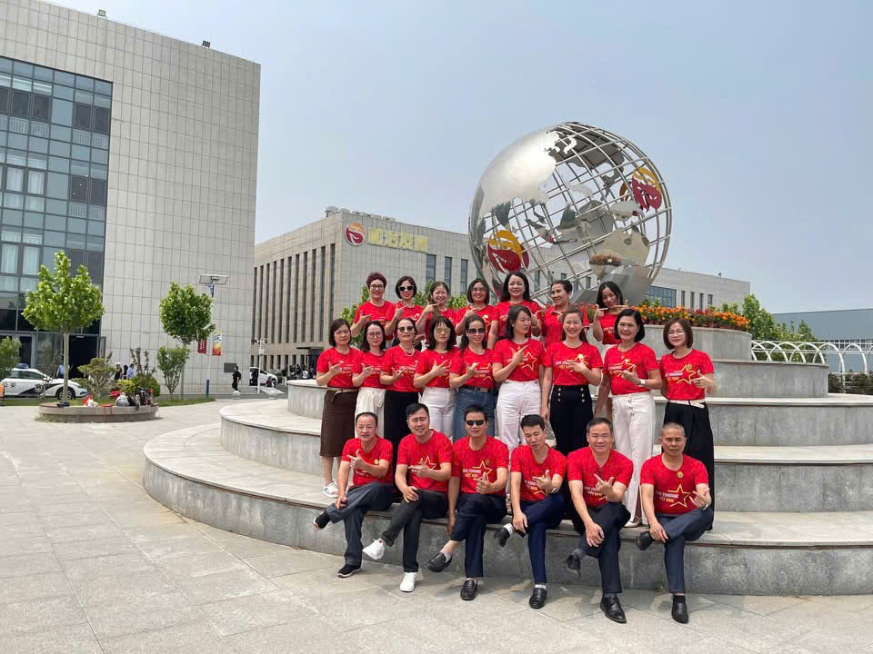 kỉ niệm 18 năm thành lập Fohoway