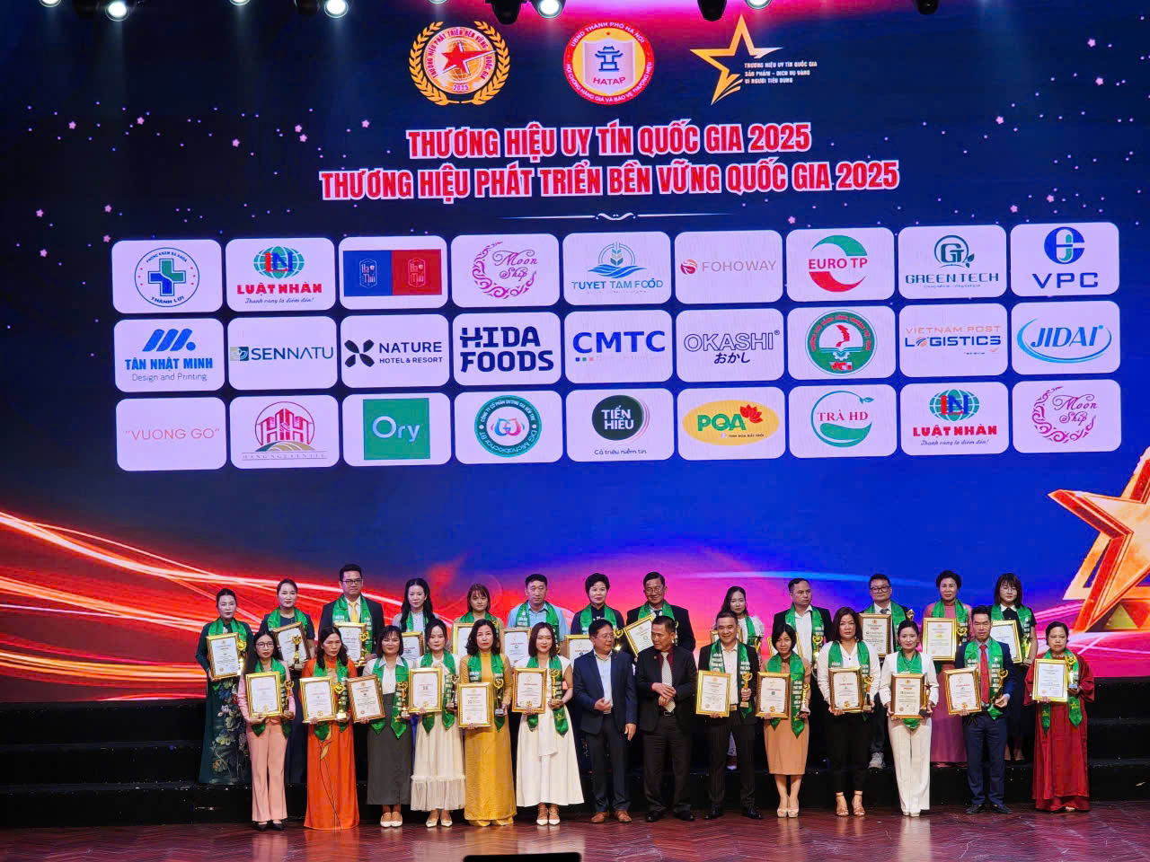 FOHOWAY VIỆT NAM VINH DỰ ĐƯỢC VINH DANH TOP 10 THƯƠNG HIỆU PHÁT TRIỂN BỀN VỮNG QUỐC GIA 2025