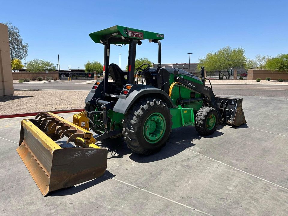 2015 Skip Loader