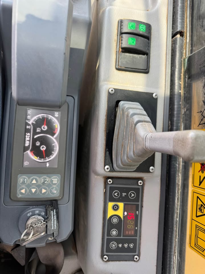 2019 Enclosed Mini Excavator