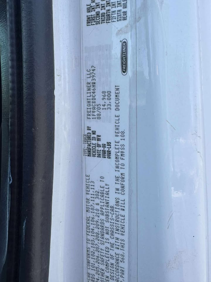 2005 Flatbed Truck with Dump