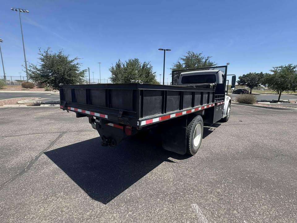 2005 Flatbed Truck with Dump
