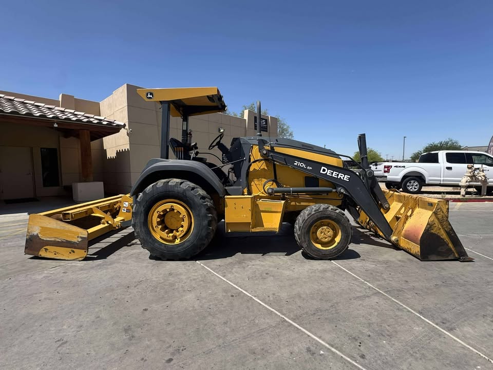 2019 Skip Loader