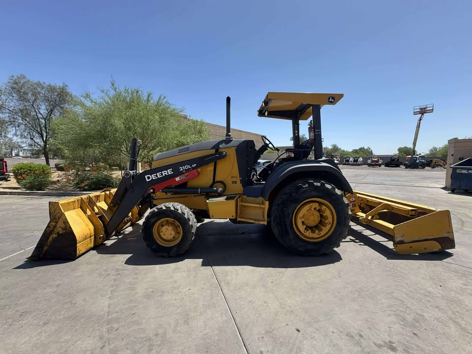 2019 Skip Loader