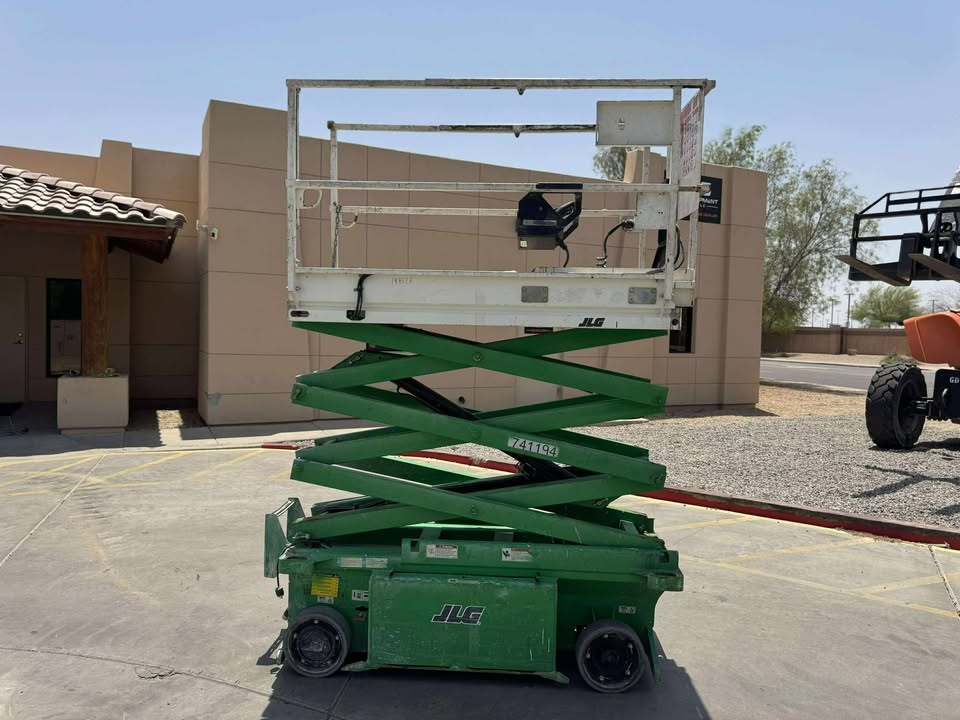2015 Scissor Lift
