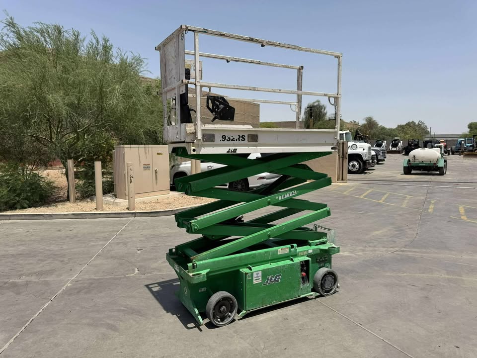2015 Scissor Lift