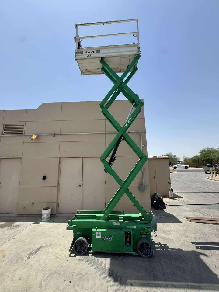 2015 Scissor Lift