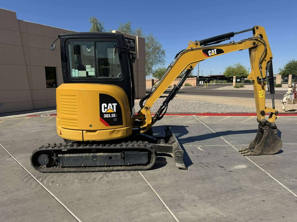 2020 Enclosed Excavator