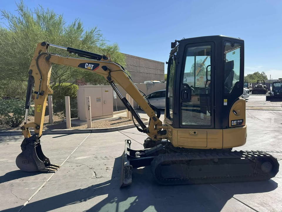 2020 Enclosed Excavator
