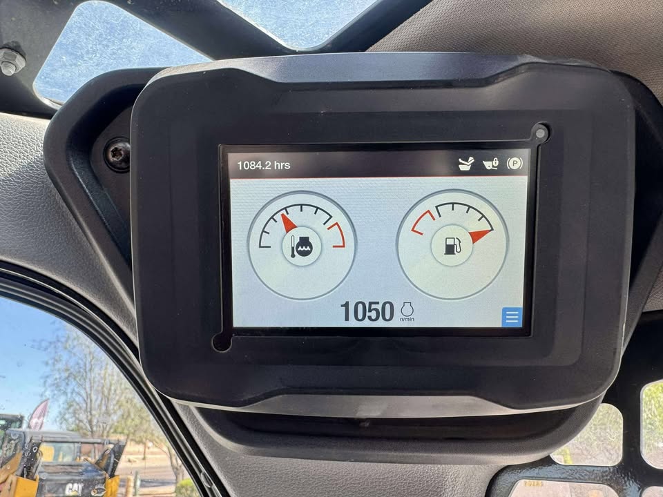 2020 Enclosed Cab Skid Steer
