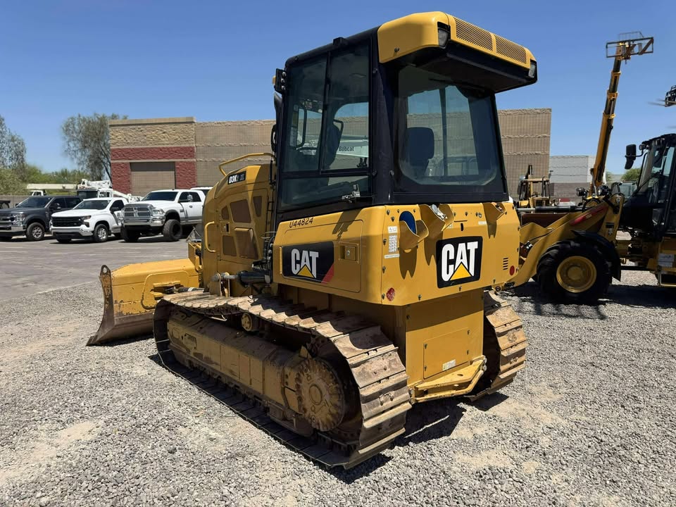 2020 Enclosed Dozer