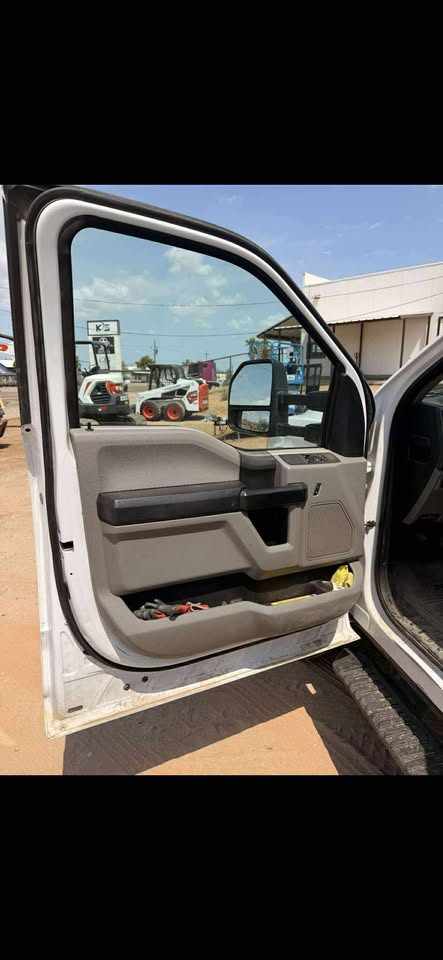 2018 Single Cab Flatbed Truck