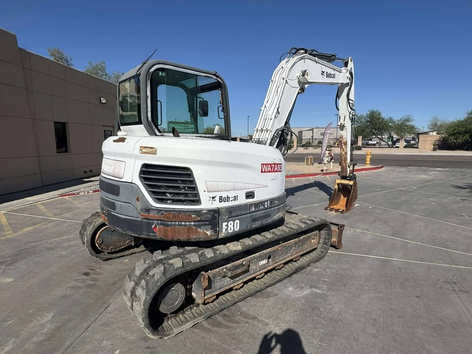 2012 Enclosed Excavator