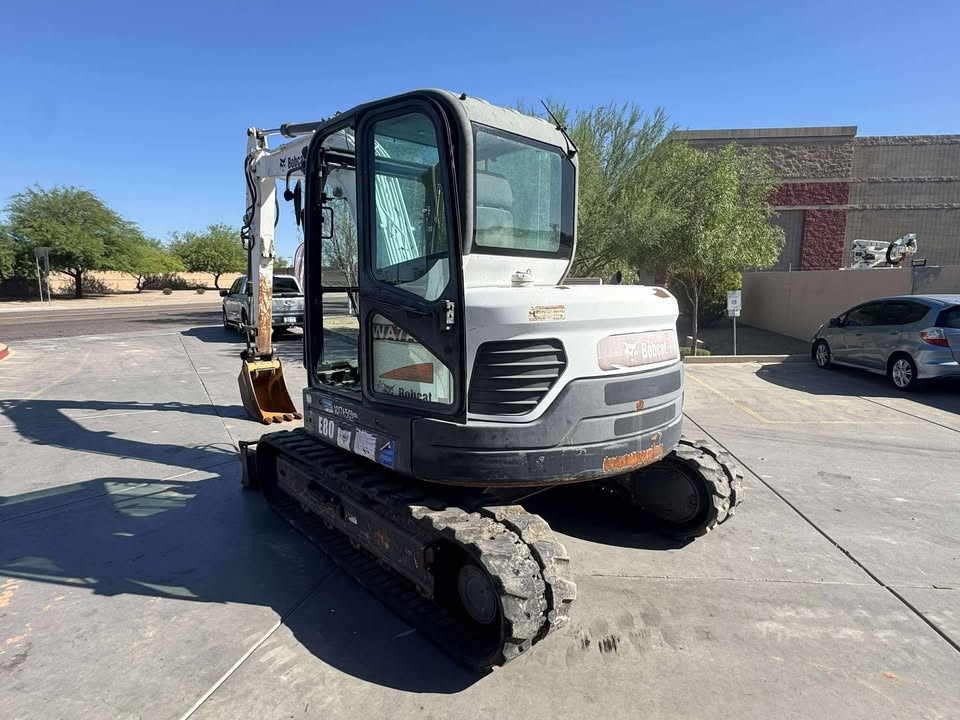 2012 Enclosed Excavator