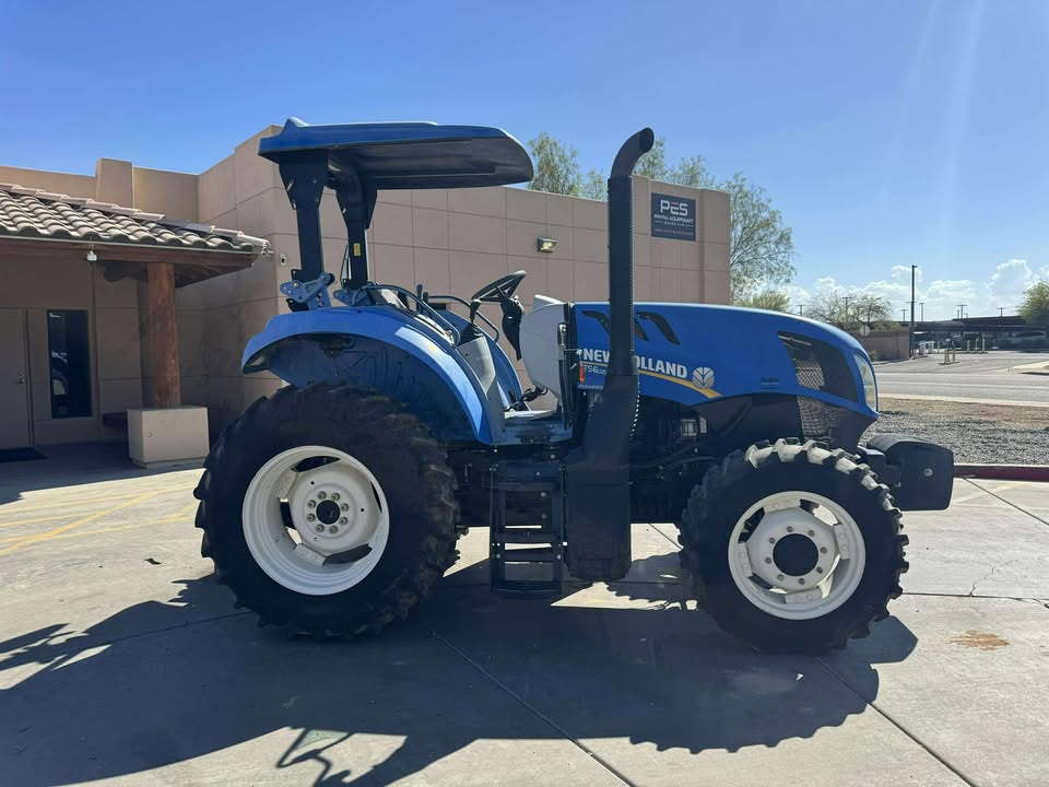 2016 Tractor