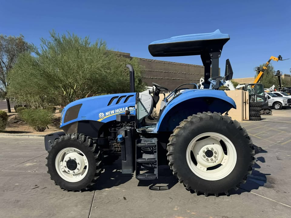 2016 Tractor