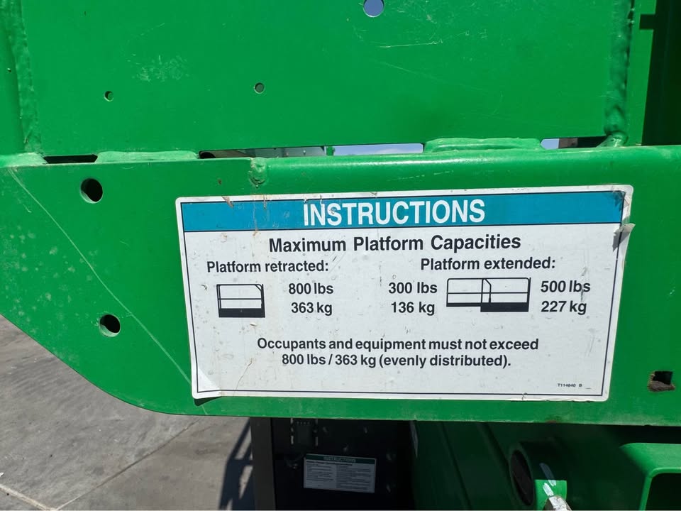 2015 Electric Scissor Lift