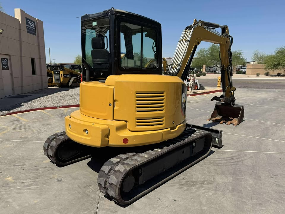 2020 Enclosed Cab Excavator