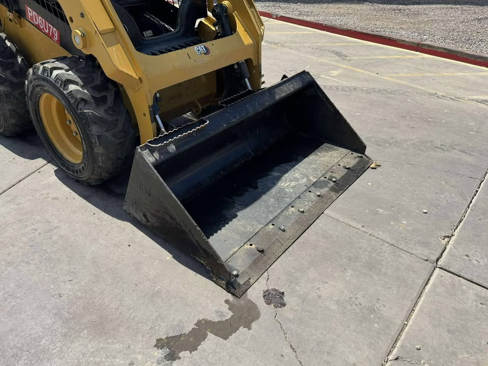 2022 Open Cab Skid Steer
