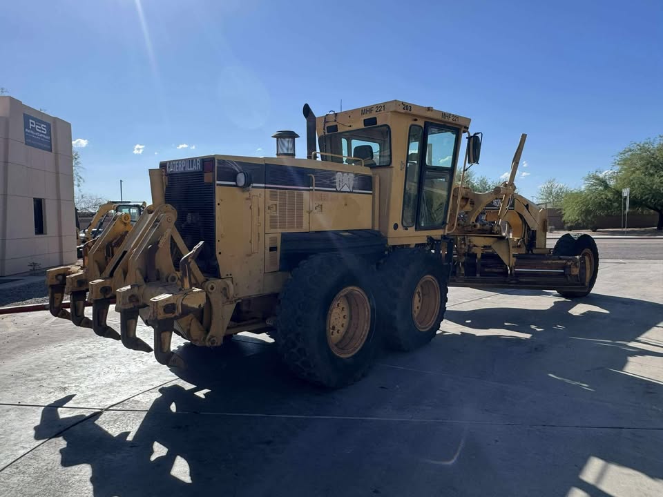 2003 Motor Grader with Ripper