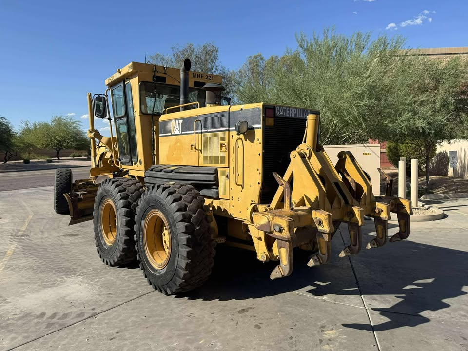 2003 Motor Grader with Ripper