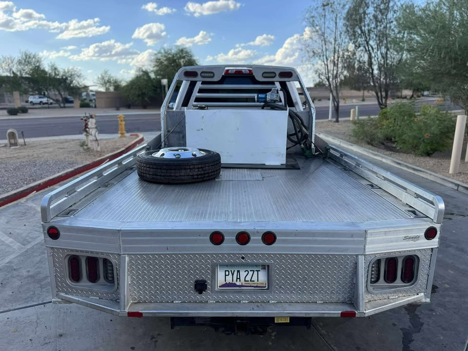 2023 Flatbed Diesel Truck