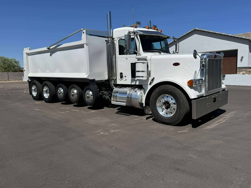 2007 Dump Truck