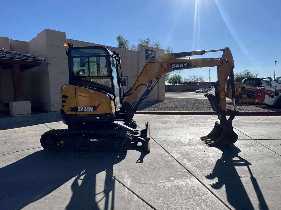 2022 Enclosed Mini Excavator