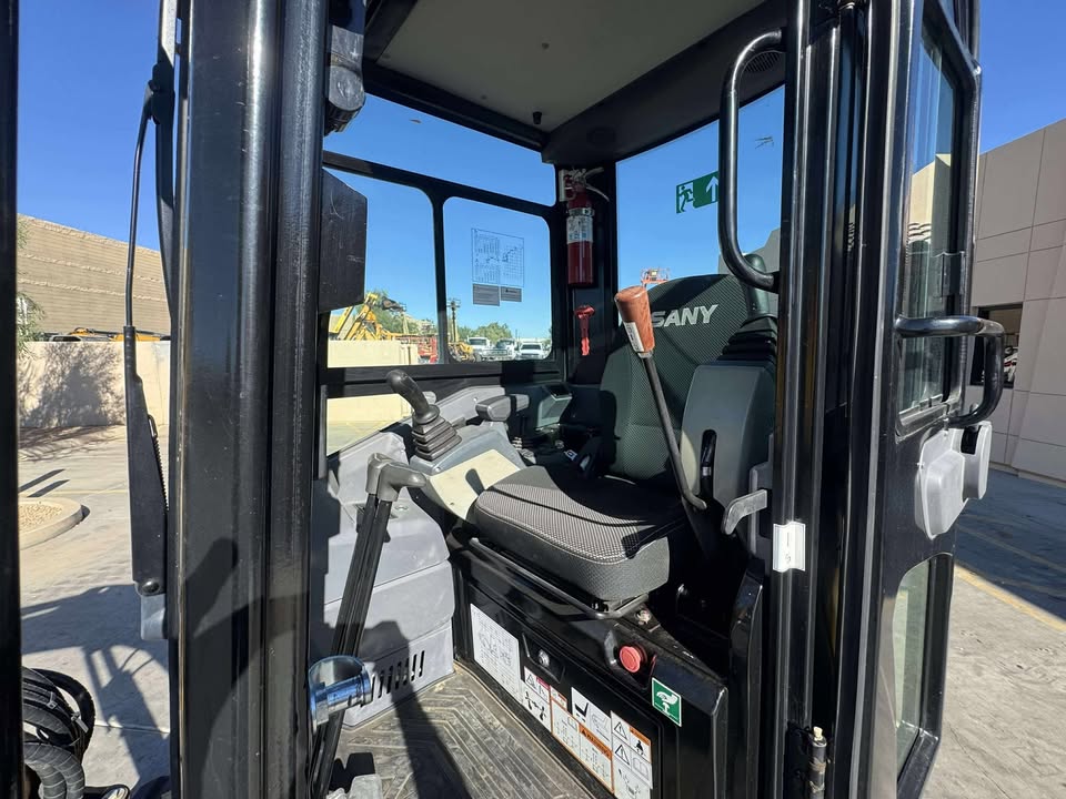 2022 Enclosed Mini Excavator