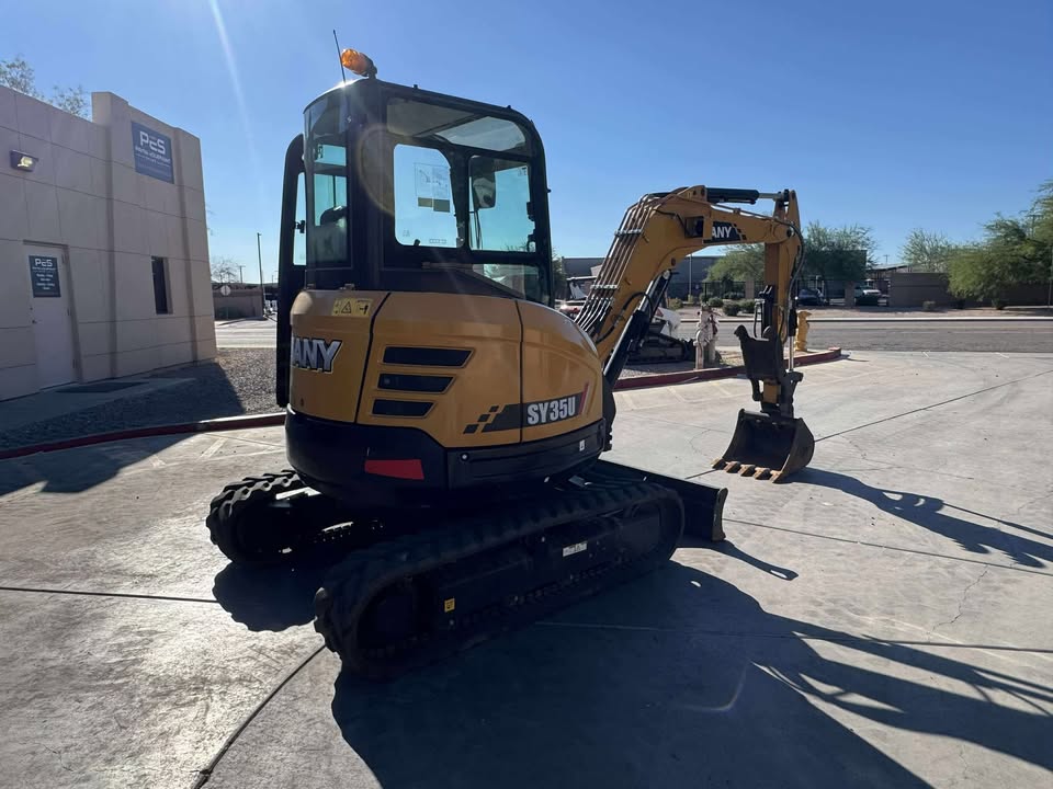 2022 Enclosed Mini Excavator