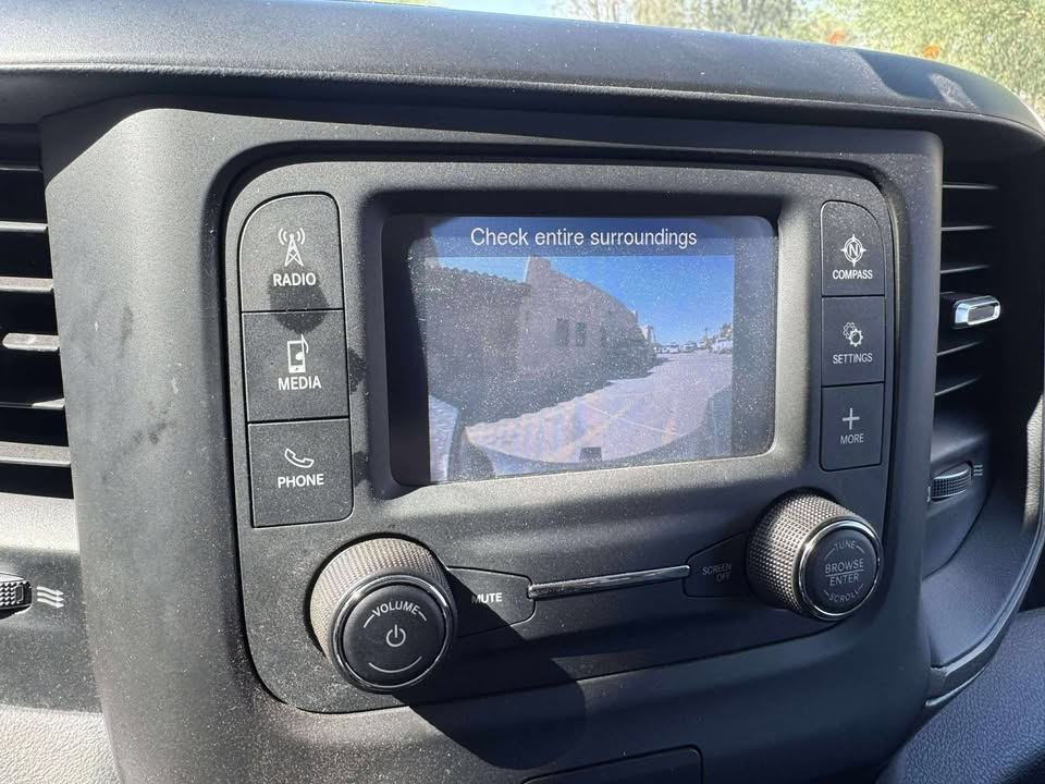 2020 Royal Work Bed Truck