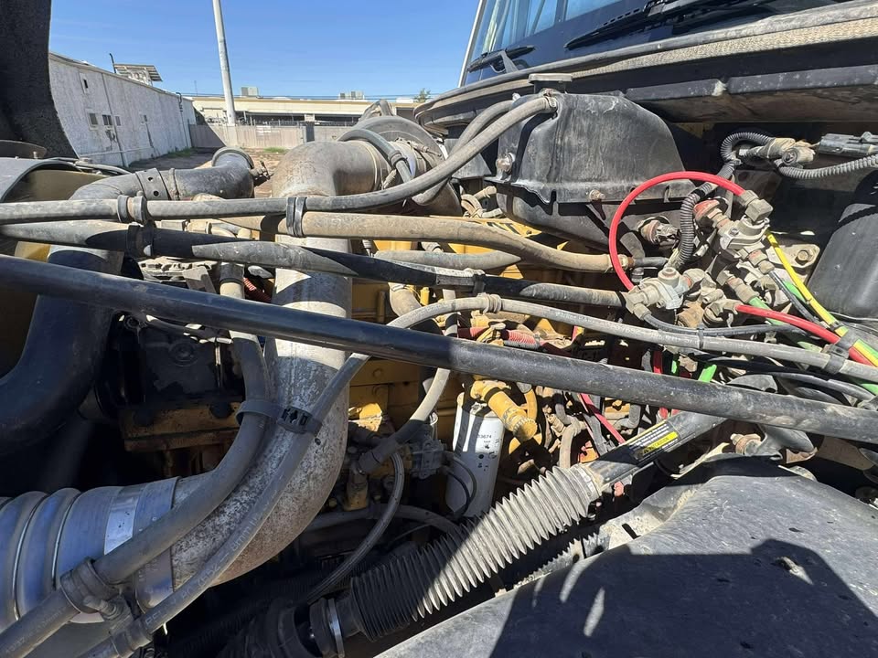2000 Asphalt Distributor Truck